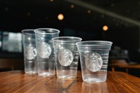 美國星巴克新冷飲杯 減少20%塑膠用量