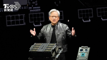 輝達大漲黃仁勳加薪60%　11億薪酬傲視英特爾和AMD