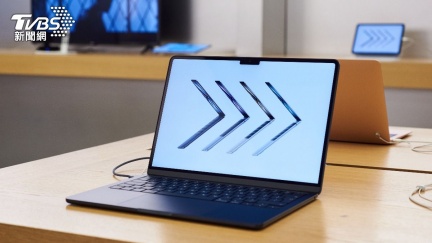 蘋果摺疊MacBook傳提前一年發表　分析師爆螢幕沒摺痕